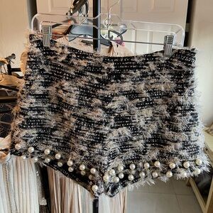 L'ATISTE Black and Cream High Waist Shorts